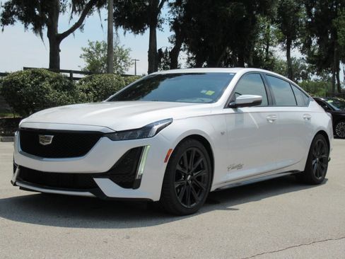 Used 2020 Cadillac CT5 Sport RWD image 3