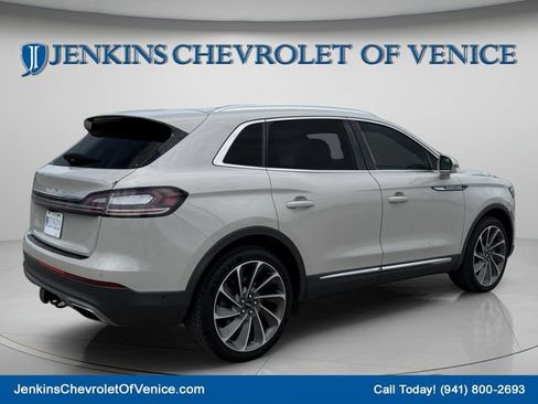 Used 2023 Lincoln Nautilus Reserve w/ Equipment Group 202A AWD/4WD image 5