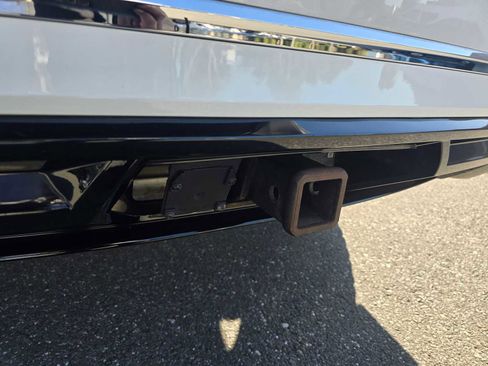 Used 2019 Volkswagen Atlas SE w/ Towing Package image 18