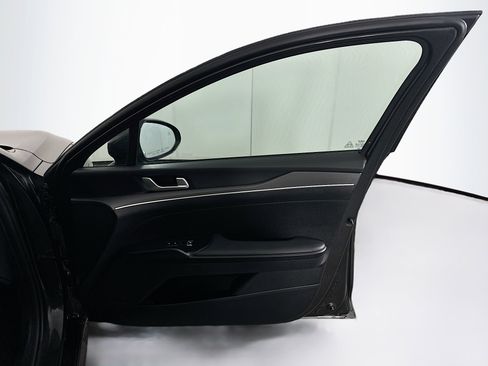 Used 2025 Kia K5 LXS image 31