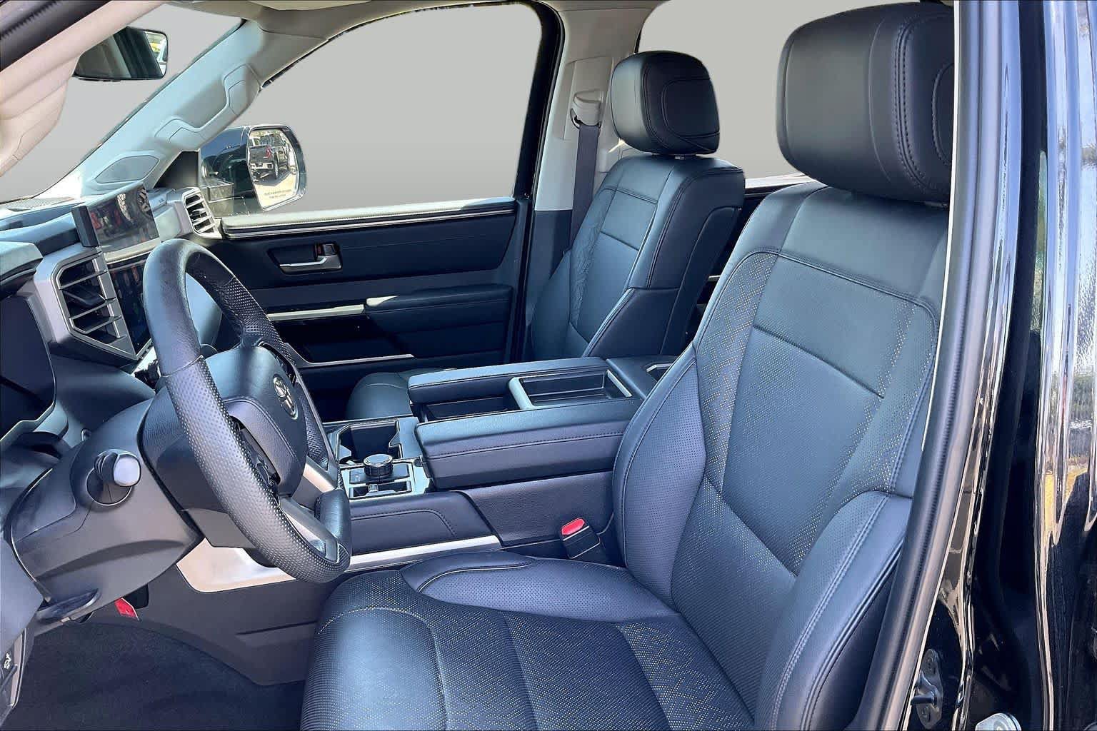 Used 2024 Toyota Tundra Limited AWD/4WD image 7