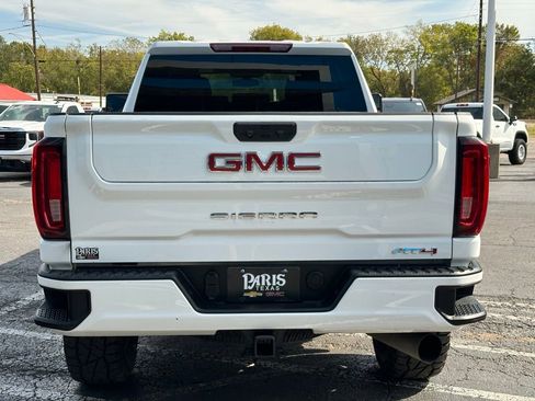 Used 2023 GMC Sierra 2500 AT4 image 5