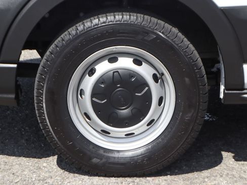 Used 2024 Ford Transit 250 148 Medium Roof RWD image 35