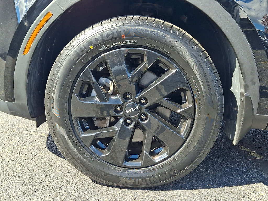Certified 2023 Kia Sorento S AWD/4WD image 10