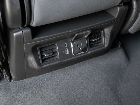Used 2023 Chevrolet Silverado 1500 LT RWD image 34