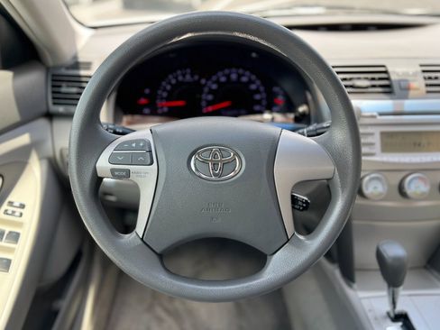 Used 2011 Toyota Camry LE w/ LE Extra-Value Pkg FWD image 15