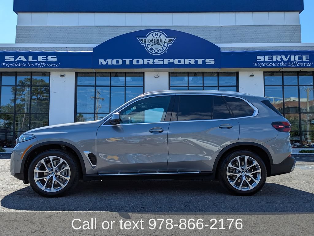 Used 2024 BMW X5 xDrive40i w/ Premium Package AWD/4WD image 1