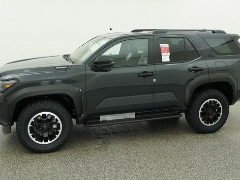New 2026 Toyota 4Runner TRD Off-Road Premium AWD/4WD image 12