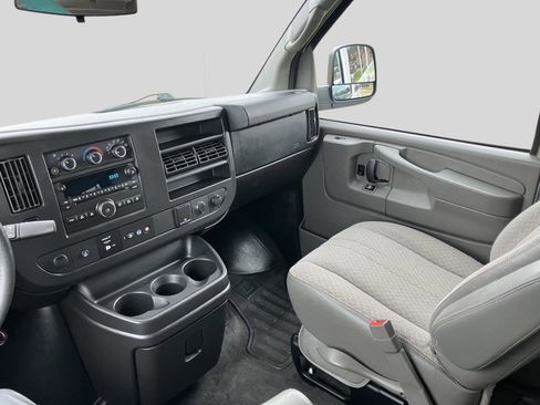 Used 2015 Chevrolet Express 3500 LT w/ LT Preferred Equipment Group image 13