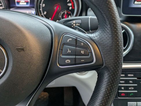 Used 2019 Mercedes-Benz GLA 250 image 18