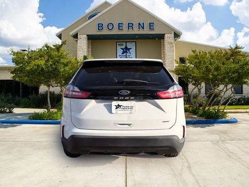 Used 2023 Ford Edge SE AWD/4WD image 3