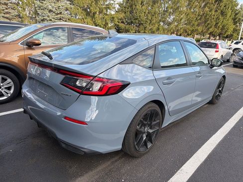 Used 2023 Honda Civic Sport image 3