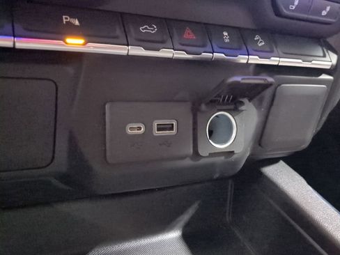 Used 2022 GMC Sierra 1500 Elevation image 43