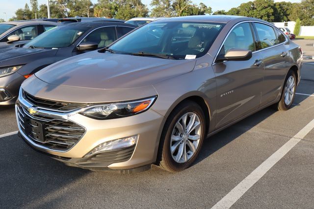 Used 2025 Chevrolet Malibu LT FWD image 4
