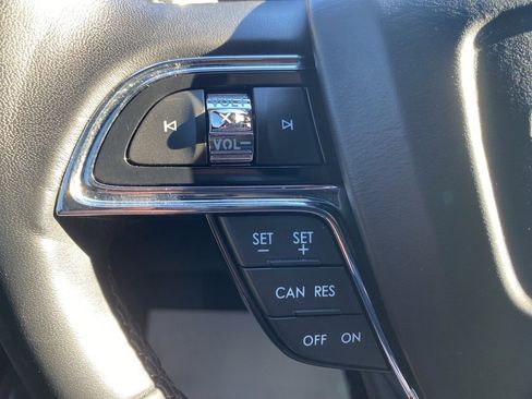 Used 2023 Lincoln Nautilus Reserve w/ Monochromatic Package image 28