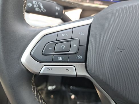 Certified 2024 Volkswagen Taos S w/ MDO Package FWD image 16