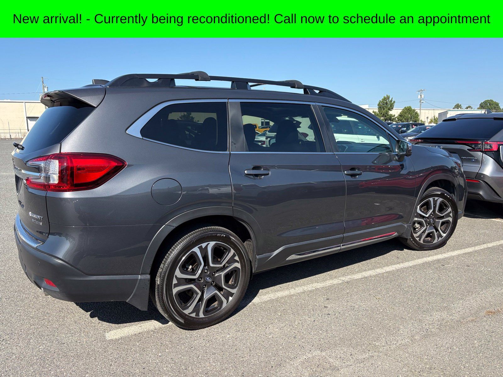 Used 2023 Subaru Ascent Limited w/ Technology Package AWD/4WD image 4
