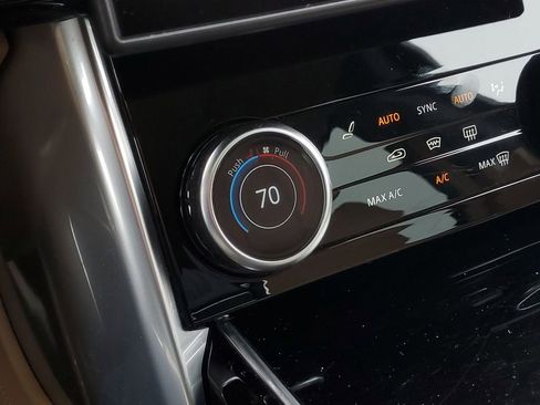 Used 2023 Land Rover Range Rover SE image 21