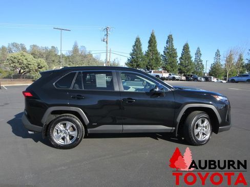 Certified 2025 Toyota RAV4 XLE w/ Convenience Package image 2