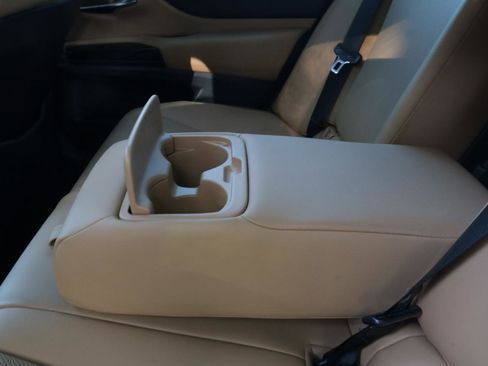 Used 2022 Lexus ES 350 w/ Premium Package image 30