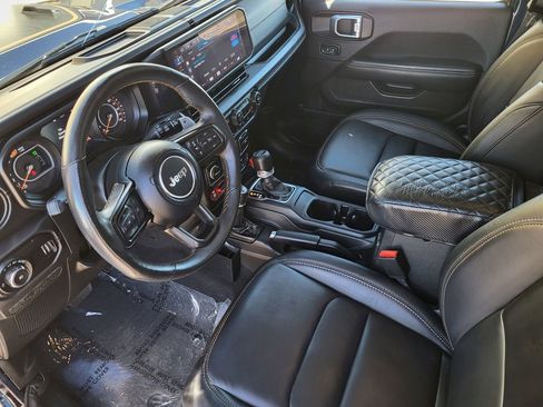 Used 2024 Jeep Wrangler Unlimited Rubicon 392 image 10