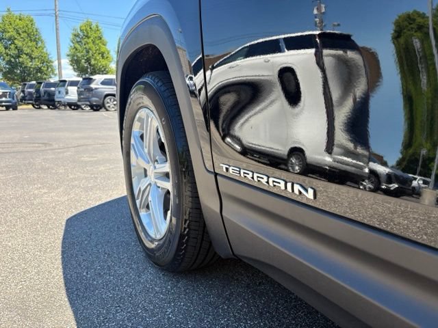 Certified 2024 GMC Terrain SLE w/ LPO, Floor Liner Package FWD image 15