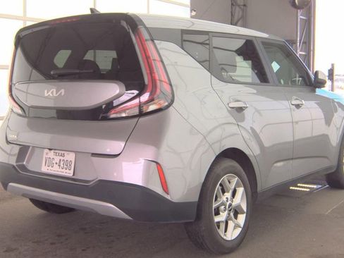 Used 2024 Kia Soul LX w/ Option Group 015 image 3