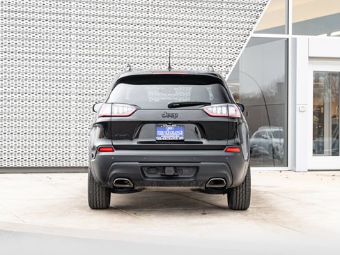 Used 2019 Jeep Cherokee Latitude Plus image 26