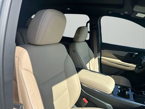 New 2026 Buick Enclave Preferred w/ Power Package image 15