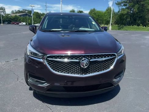 Used 2021 Buick Enclave Avenir w/ Avenir Technology Package FWD image 3