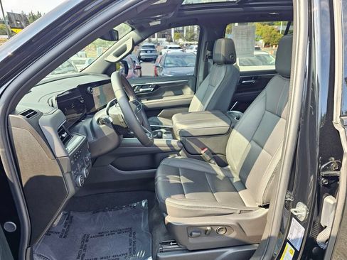 Used 2025 Chevrolet Tahoe RST w/ RST Capability Package AWD/4WD image 22