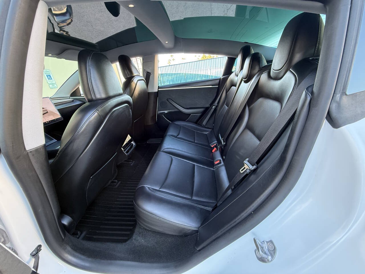Used 2025 Tesla Model 3 Long Range AWD/4WD image 30