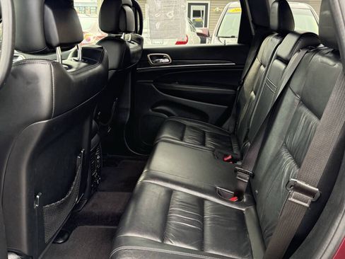 Used 2016 Jeep Grand Cherokee Limited AWD/4WD image 13