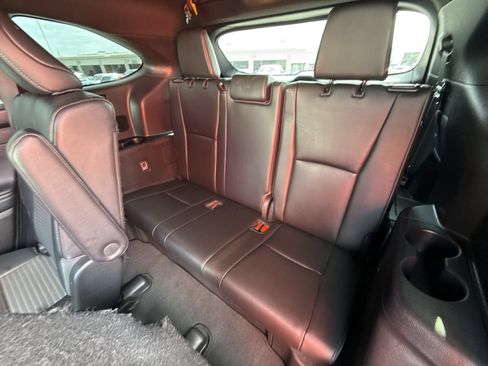 Used 2023 Toyota Highlander XSE FWD image 26