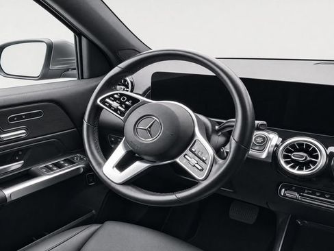 Used 2023 Mercedes-Benz GLB 250 4MATIC image 24