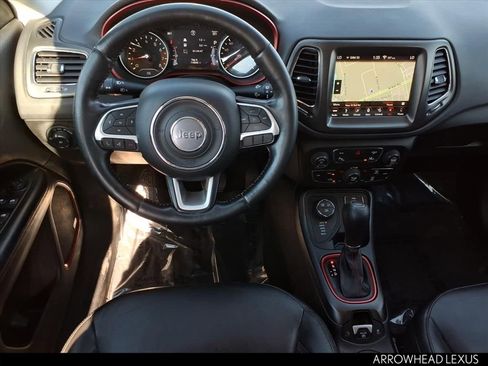 Used 2018 Jeep Compass Trailhawk w/ Navigation Group image 31