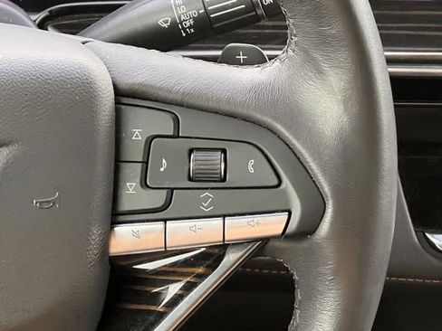 Certified 2023 Cadillac Escalade Premium Luxury w/ Performance Package image 15