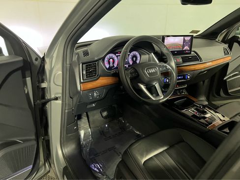 Used 2023 Audi Q5 2.0T Premium Plus w/ Premium Plus Package AWD/4WD image 23