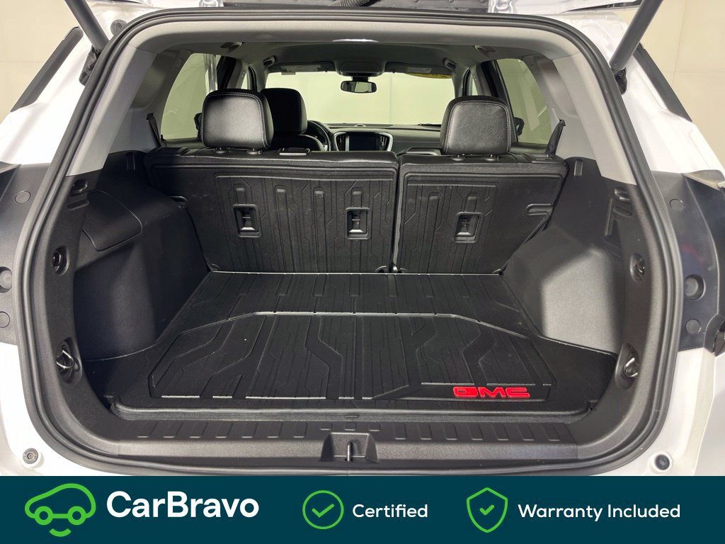 Used 2024 GMC Terrain SLT w/ LPO, Floor Liner Package AWD/4WD image 23