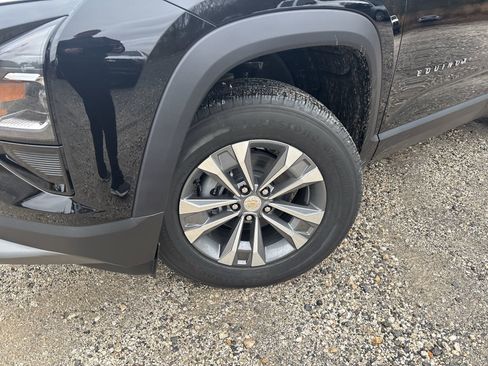 New 2026 Chevrolet Equinox LT image 10