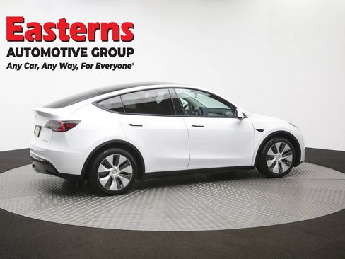 Used 2021 Tesla Model Y Long Range AWD/4WD image 40