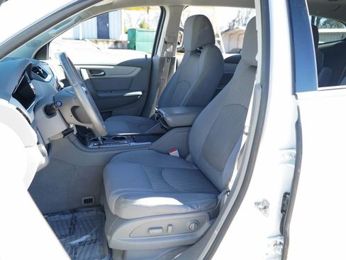 Used 2017 Chevrolet Traverse LT w/ LPO, 'HIT The Road' Package image 8