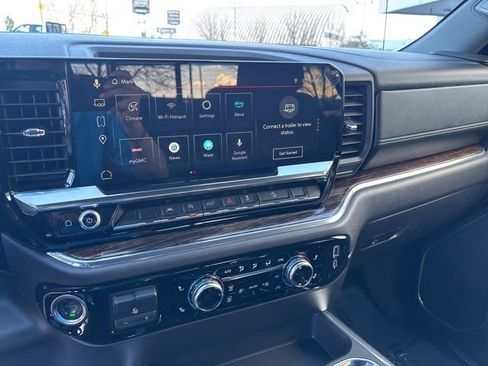 Used 2025 GMC Sierra 1500 Elevation w/ Preferred Package image 24