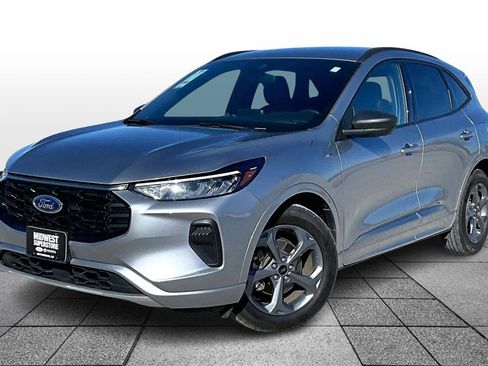 Used 2023 Ford Escape ST-Line image 1