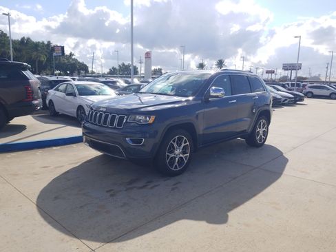 Used 2020 Jeep Grand Cherokee Limited image 3