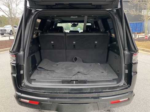 Used 2022 Jeep Grand Wagoneer Series II image 61