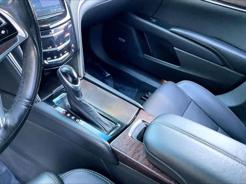 Used 2019 Cadillac XTS Luxury image 16