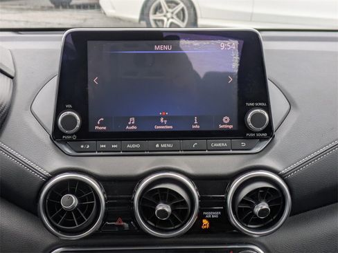 Used 2020 Nissan Sentra SV image 17