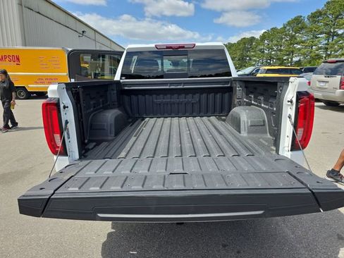 Used 2024 GMC Sierra 1500 Denali w/ Denali Reserve Package image 12