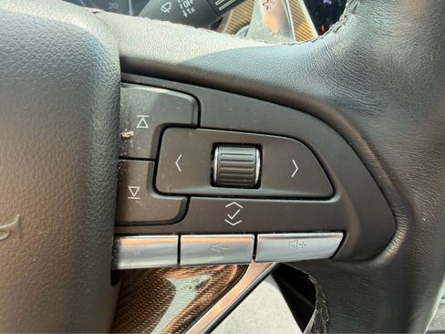 Used 2020 Cadillac XT6 Sport w/ Platinum Package AWD/4WD image 15